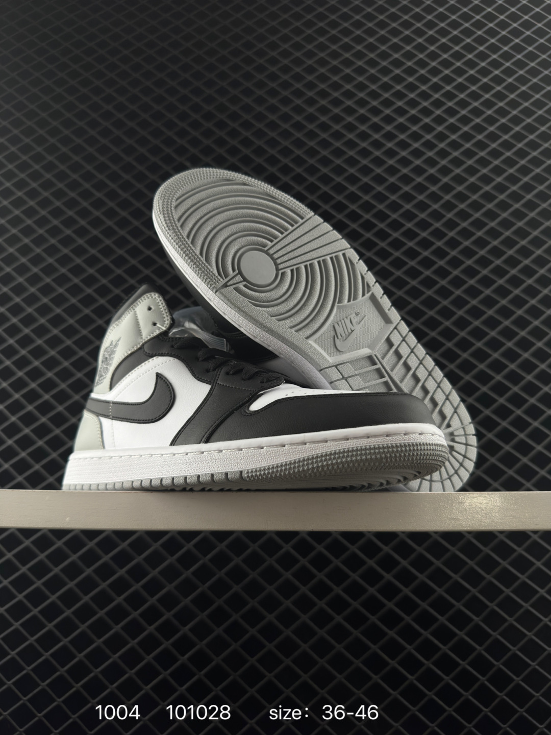 Air Jordan 1 Mid AJ1